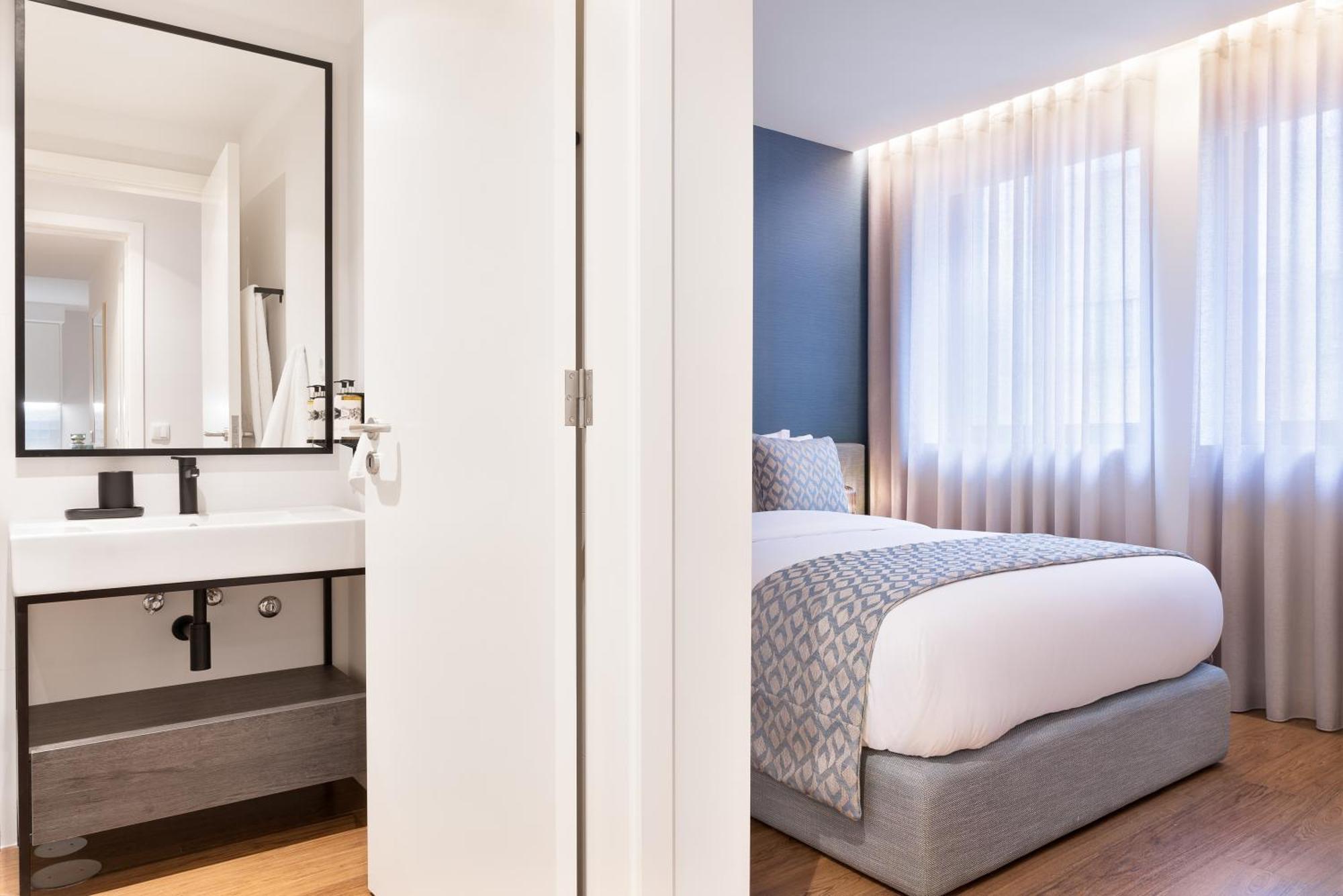 Catarina Serviced Apartments (Adults Only) Porto Ruang foto